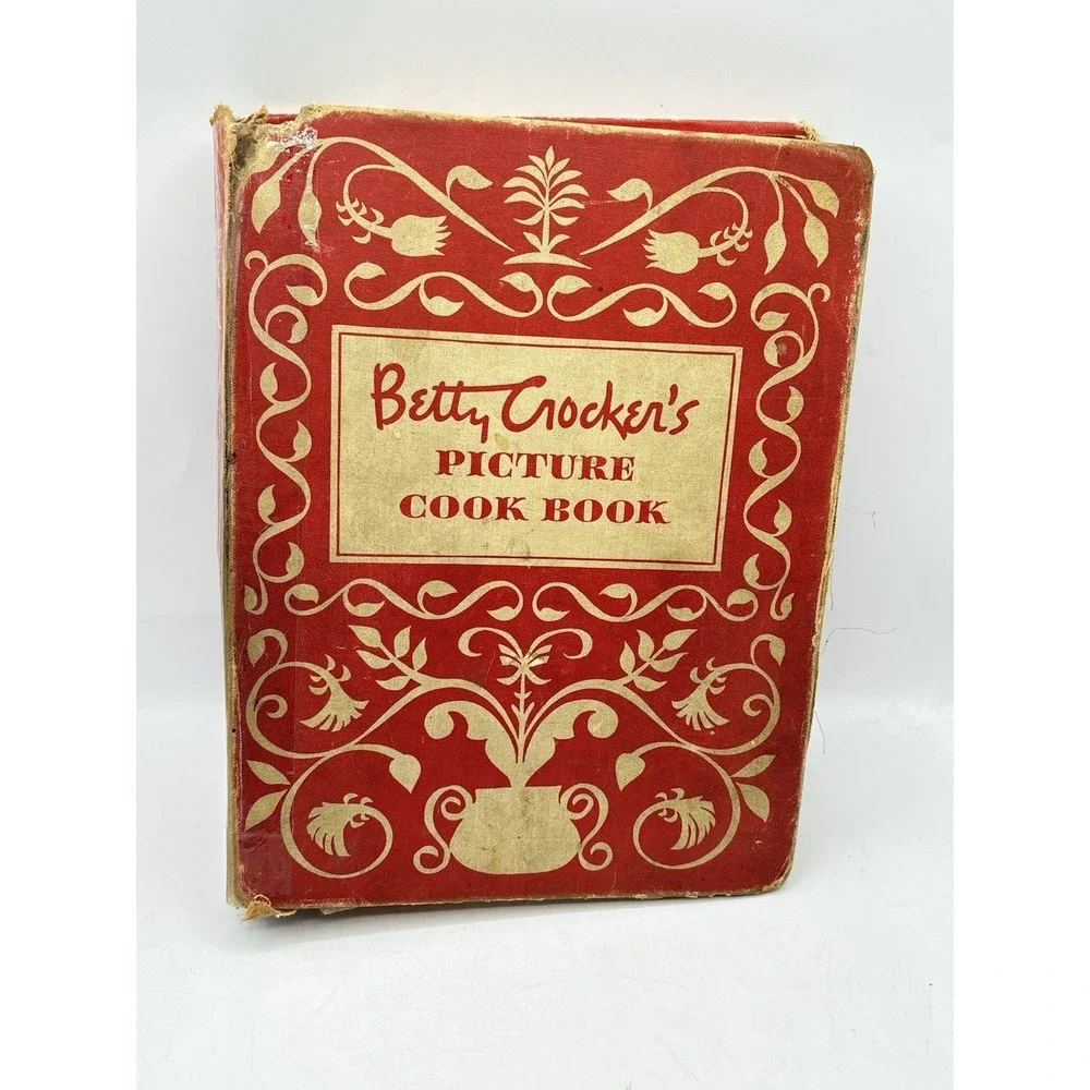 Vintage Betty Crockers Picture Cook Book Binder Red And White Kitchen Decor